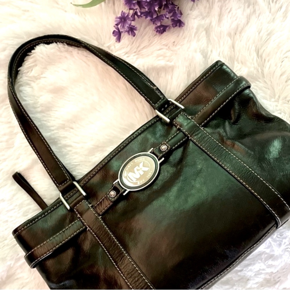 MICHAEL KORS Black Leather Bag